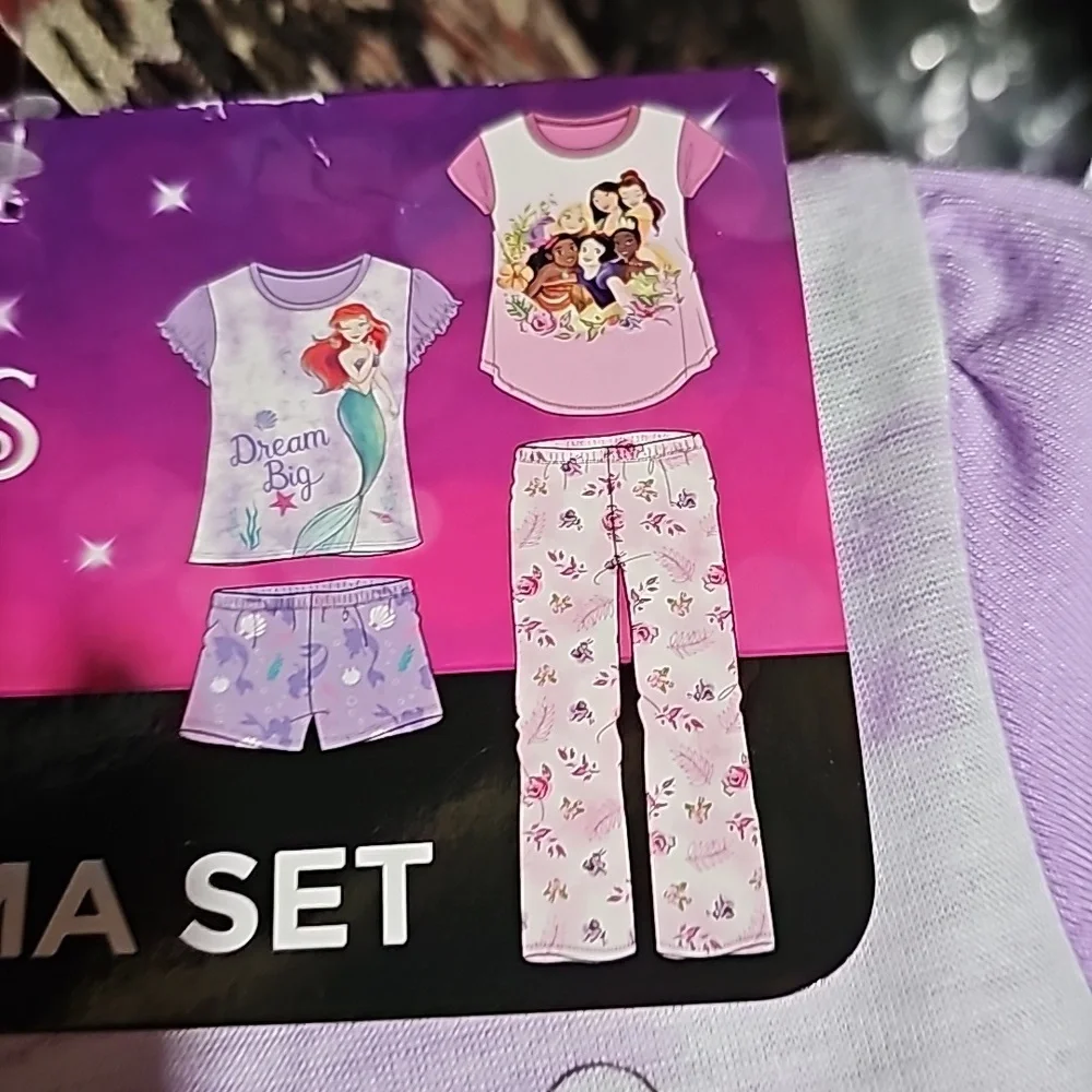 Disney Princess 4 piece pajama nwt 3T